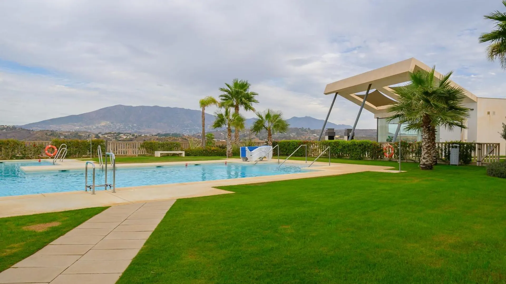State-Of-The-Art Apartment In La Cala Casa Banderas Malaga Spain