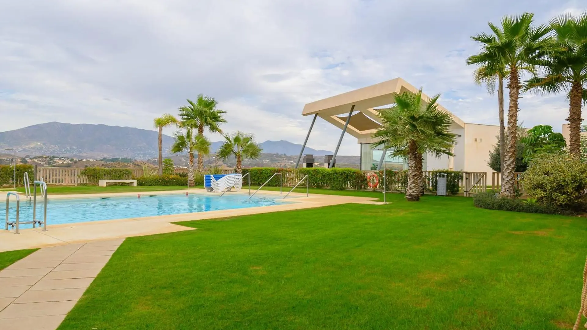 State-Of-The-Art Apartment In La Cala Casa Banderas Malaga