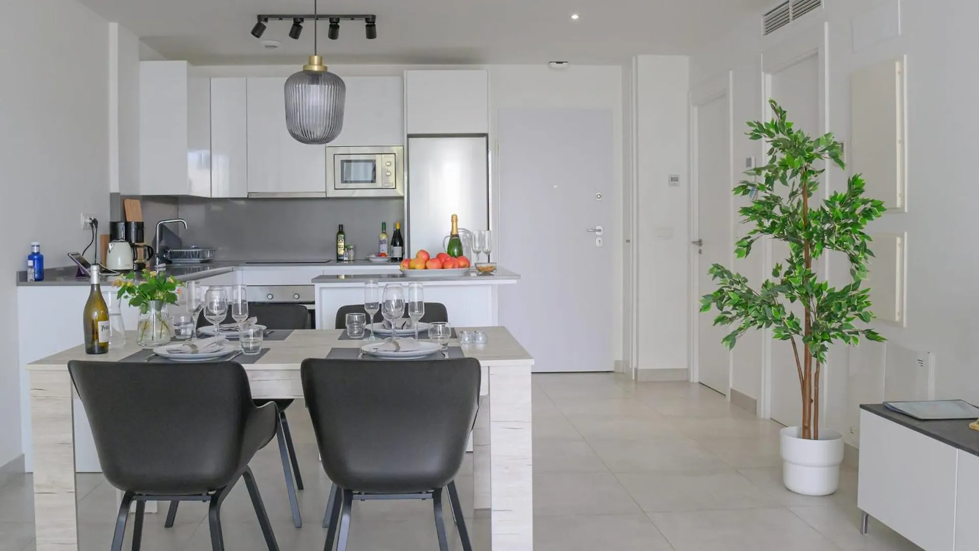 State-Of-The-Art Apartment In La Cala Casa Banderas Malaga